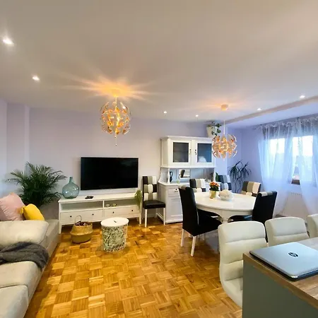 La Veiguela De Ii, Con Plaza De Garaje Y Jacuzzi Incluido *