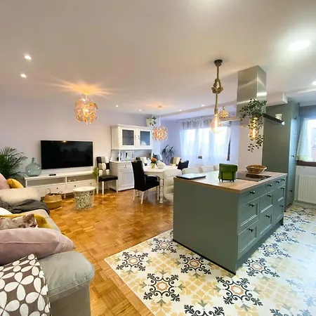 Apartmán La Veiguela De Ii, Con Plaza De Garaje Y Jacuzzi Incluido Gijón